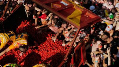 Photo of Томатина в Испании: самое красочное событие лета